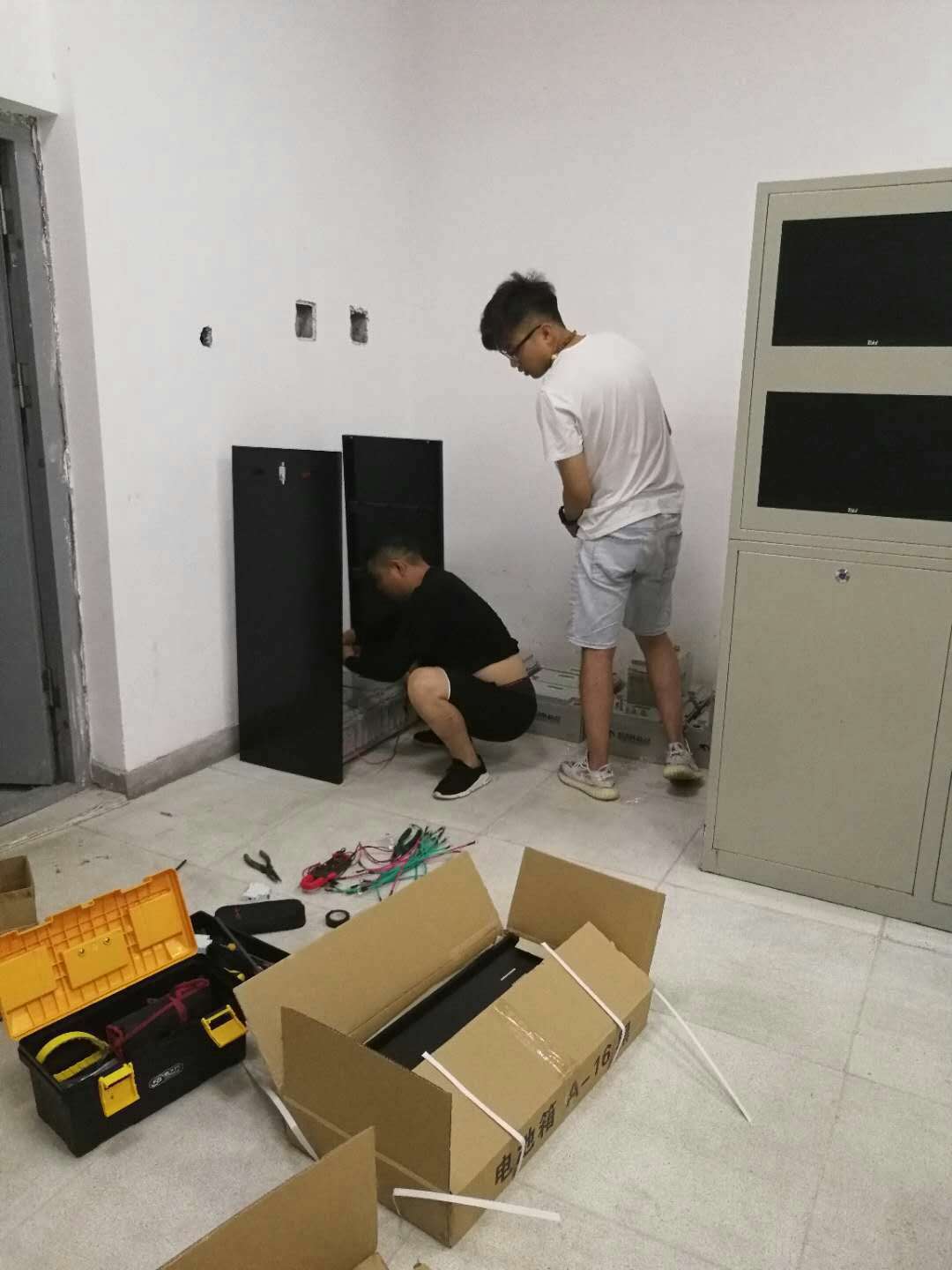 一切為了機房安全考慮、提供專業的UPS安裝方案