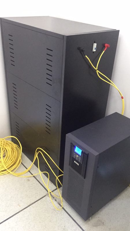 中標陜西某單位---計算機中心機房及網絡監控機房UPS后備電源